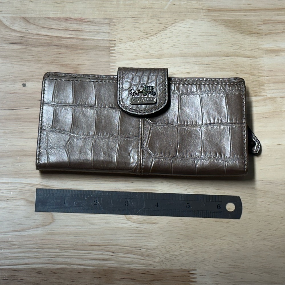 NWOT Coach Snap Croc Leather Wallet